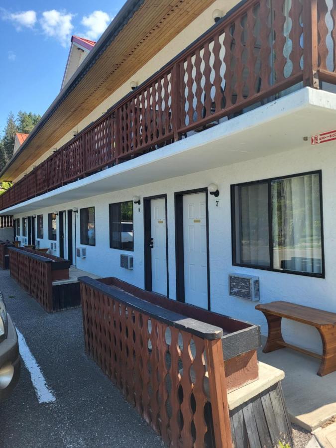 Alpen Motel Radium Hot Springs Eksteriør bilde