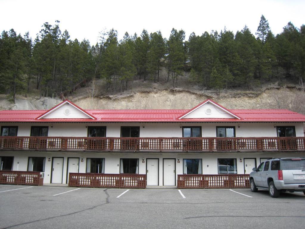 Alpen Motel Radium Hot Springs Eksteriør bilde