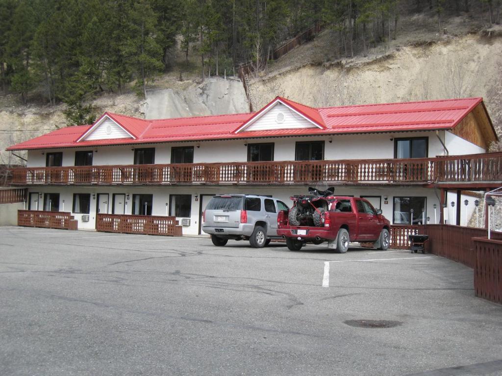 Alpen Motel Radium Hot Springs Eksteriør bilde