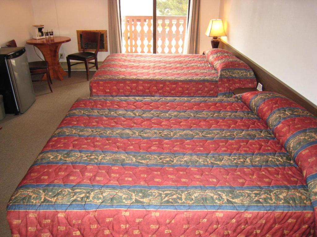 Alpen Motel Radium Hot Springs Rom bilde