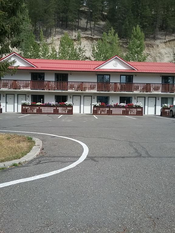 Alpen Motel Radium Hot Springs Eksteriør bilde