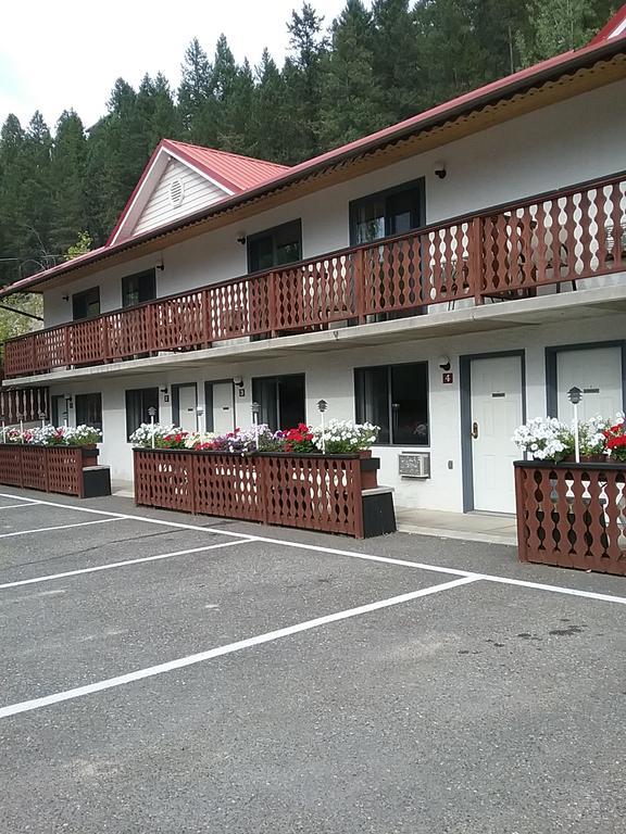 Alpen Motel Radium Hot Springs Eksteriør bilde