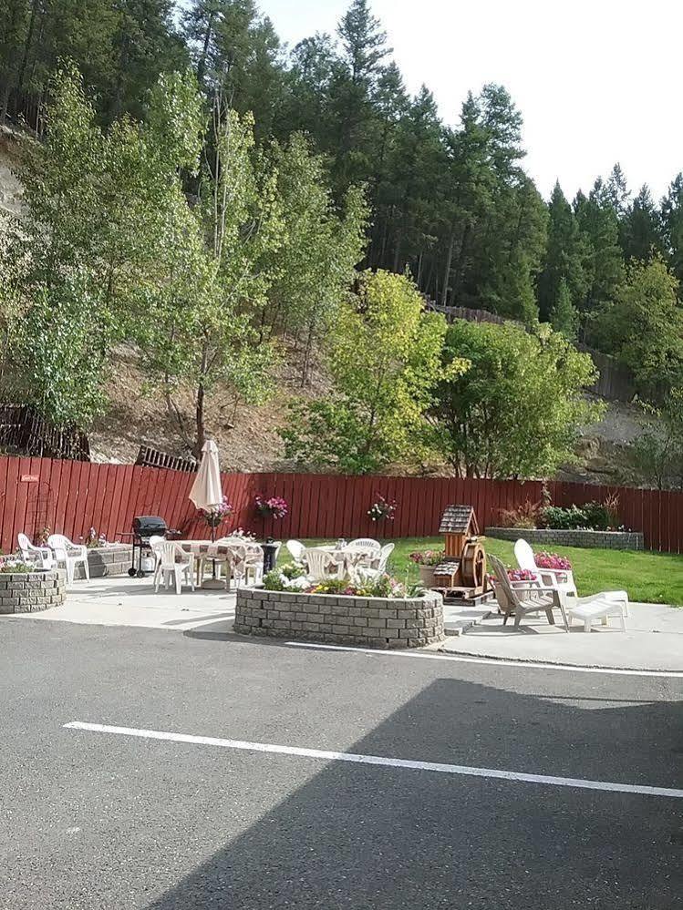 Alpen Motel Radium Hot Springs Eksteriør bilde